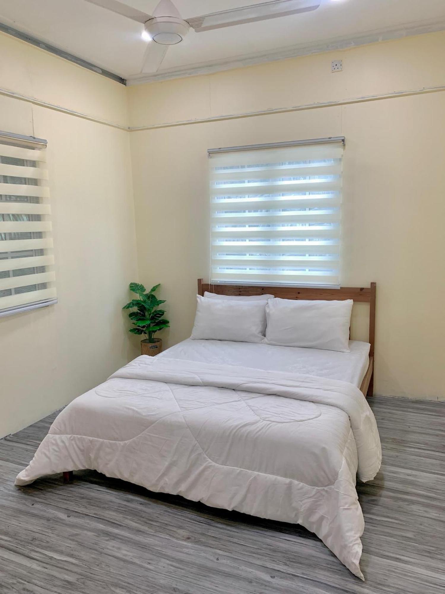 Tiara Inn Homestay 2 Tingkat Pontian Johor Pontian Besar Bagian luar foto